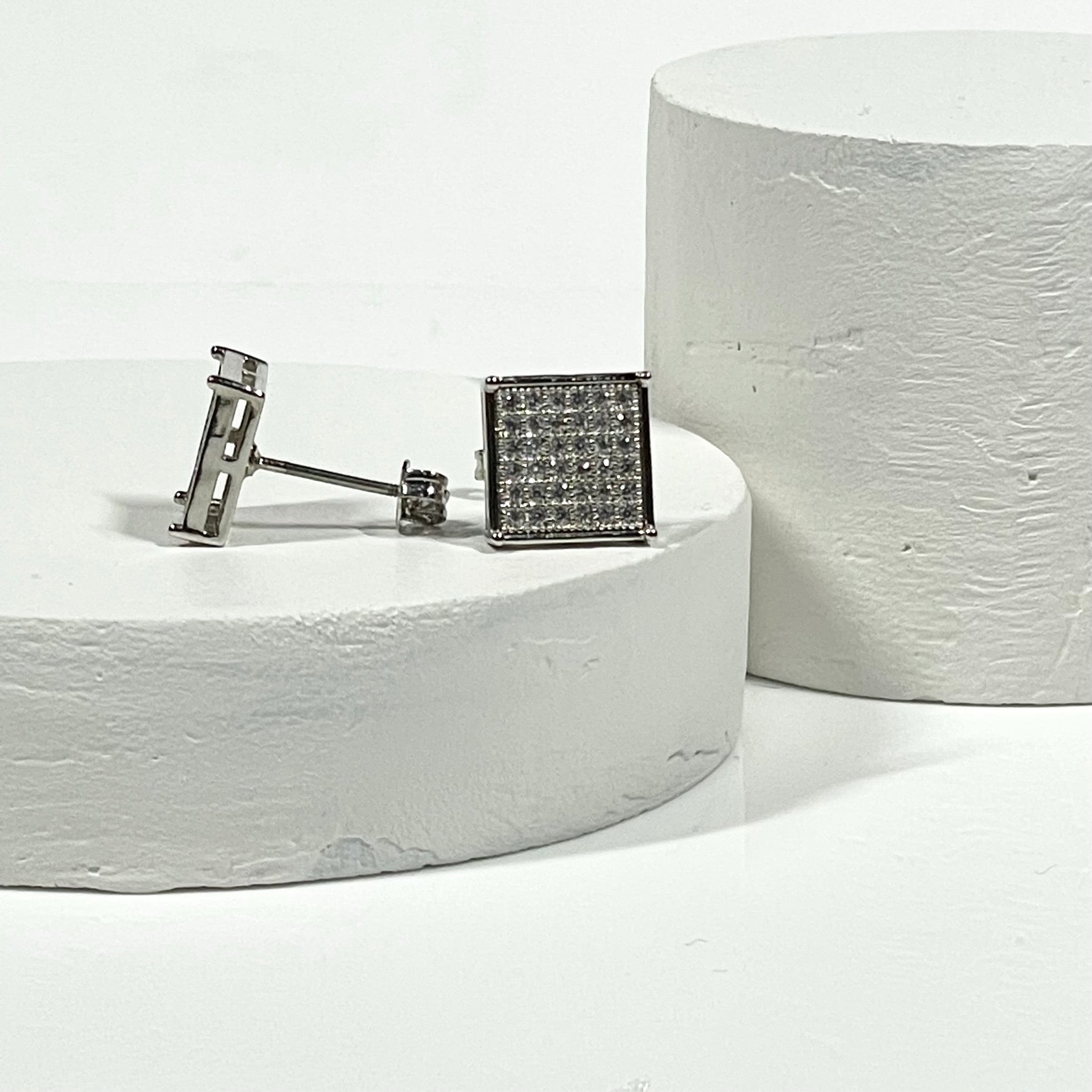 Pave square earring with cubic zirconia stones