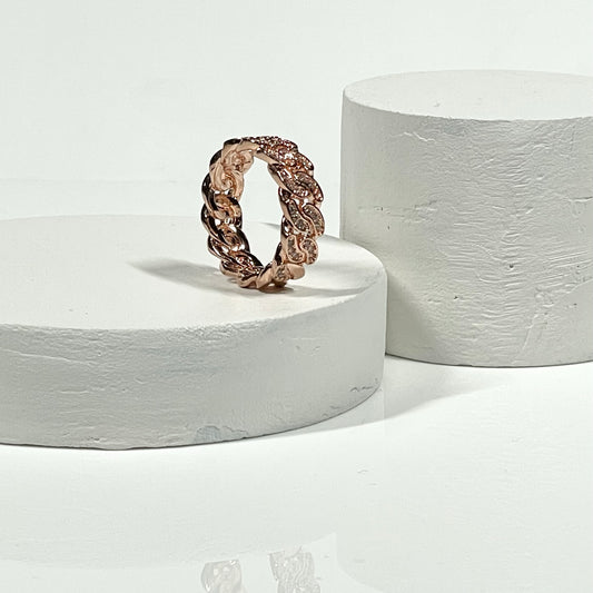 Pave chain link cuban ring